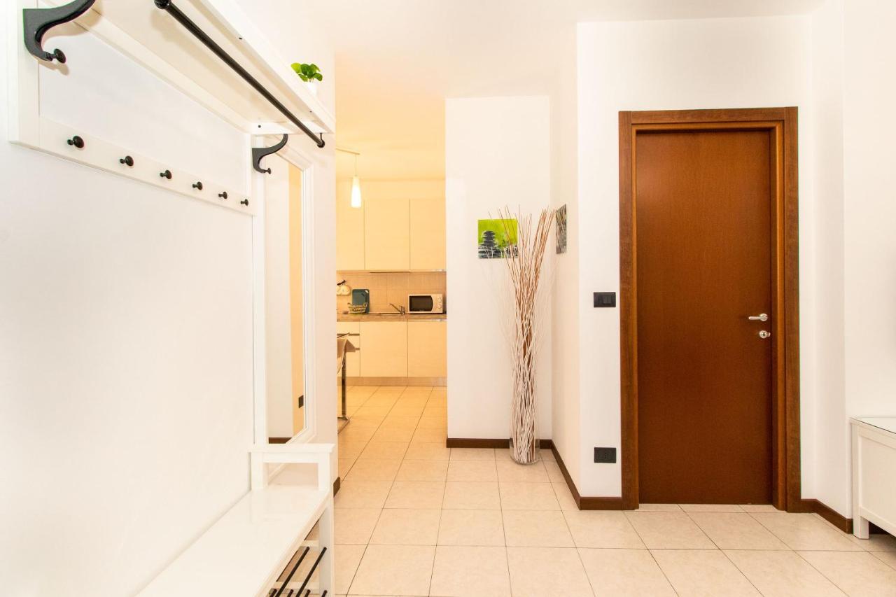 Come Casa Like Home Apartment With Parking Турин Экстерьер фото